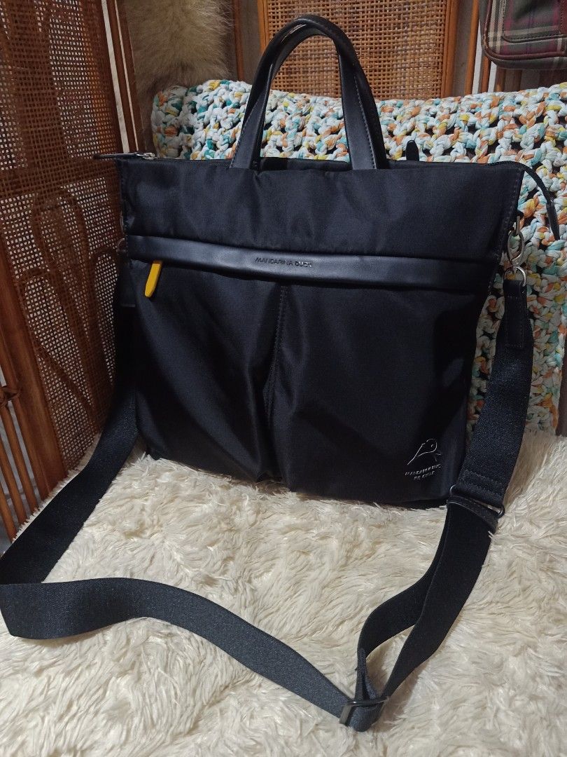 mandarina duck..document/laptop bag (Category: Cross-body Bags) located in Cebu City. Submitted by lumaynojes00490 (Listing ID 1320055423, Image 3). Description: almost new condition.