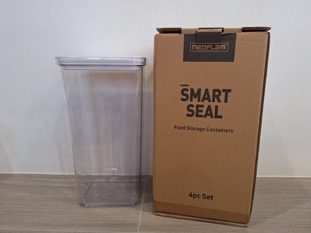 NEOFLAM Smart Seal Rectangular Food Container 3.6L (Category: Food Organization & Storage) located in Batangas. Submitted by tins_closet88 (Listing ID 1319957894, Image 1). Description: Glossy White Lid Brand New 4pcs available 12x25x29cm.
