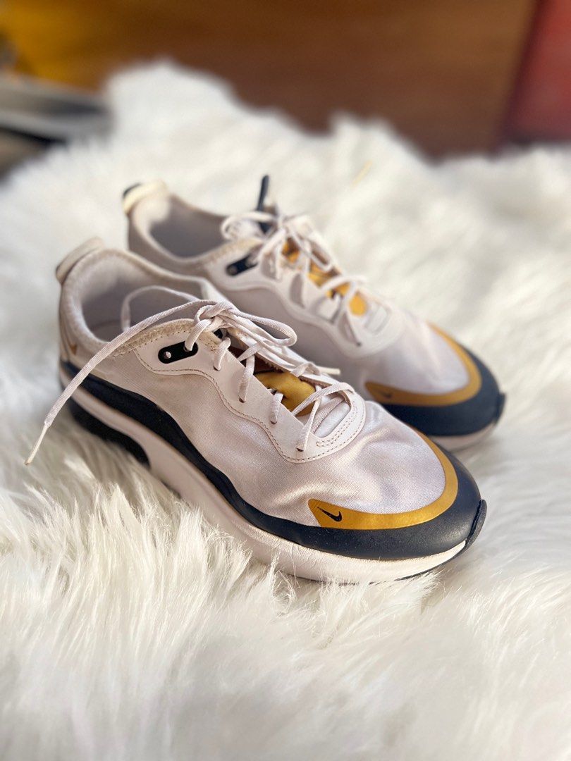 air max dia black and gold