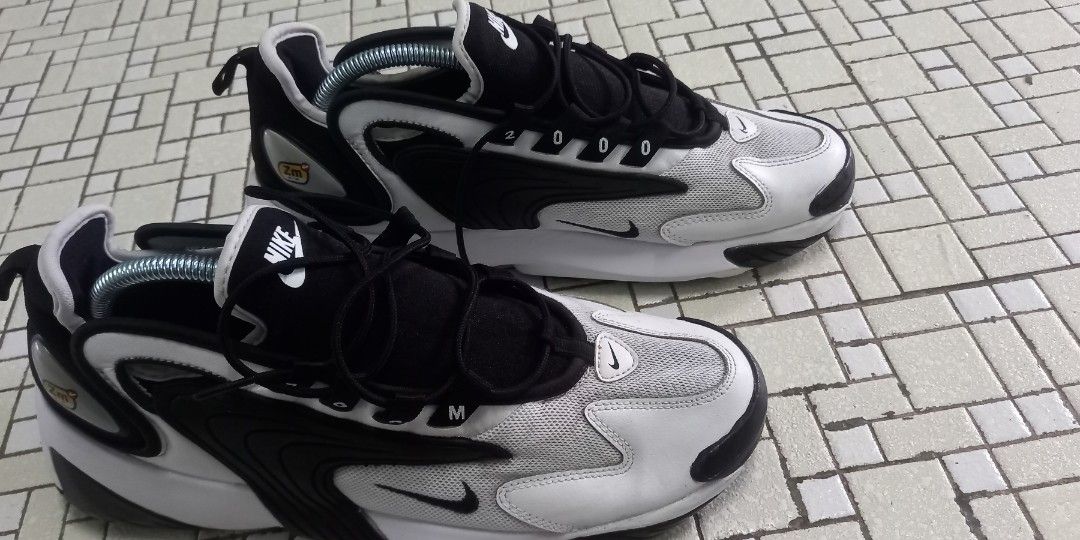 nike zm2000