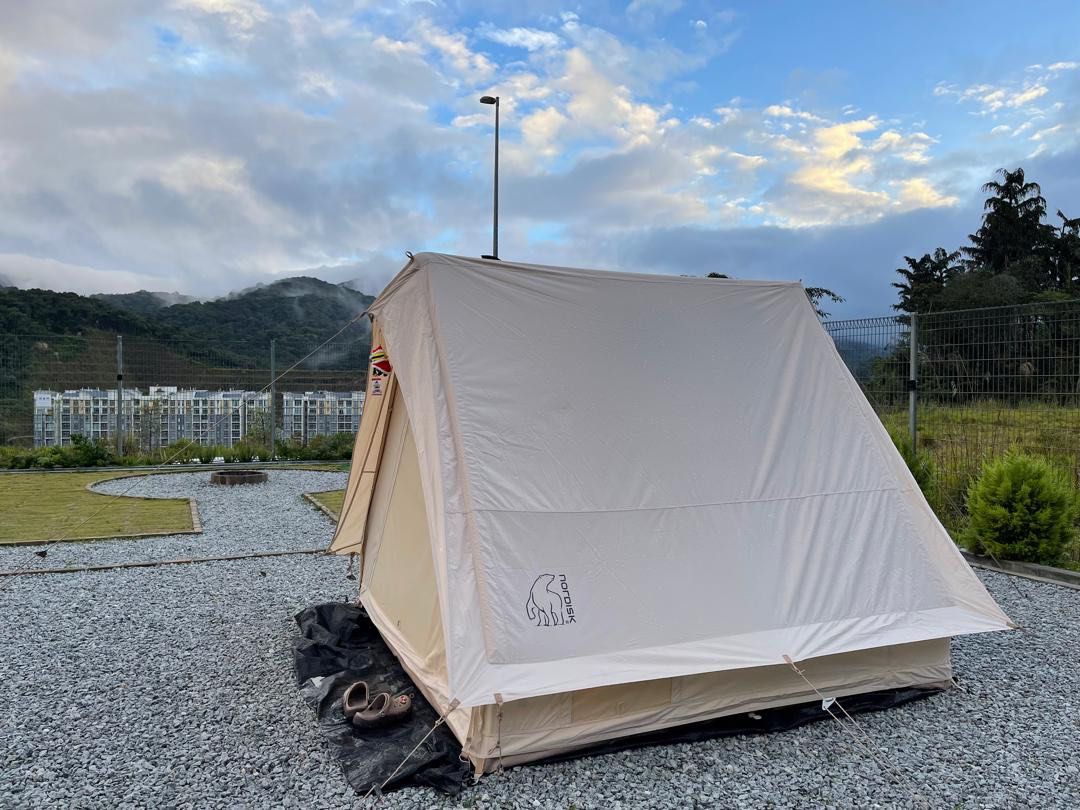 Nordisk Vimur 5.6 Tent, Sports Equipment, Hiking & Camping