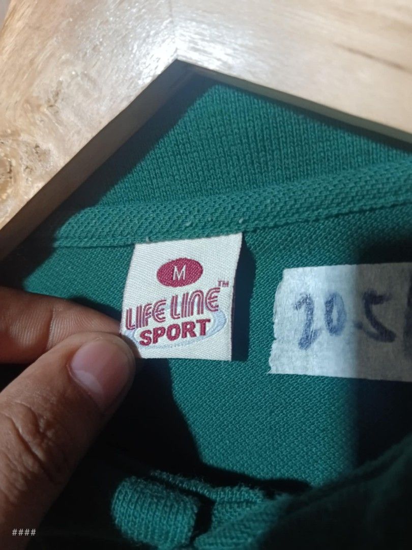 Omega Poloshirt (Category: Tshirts & Polo Shirts ) located in San Nicolas. Submitted by jeithrift27 (Listing ID 1320017038, Image 3). Description: Actual Dimes: 20.5width / 25.5length Issue: none.