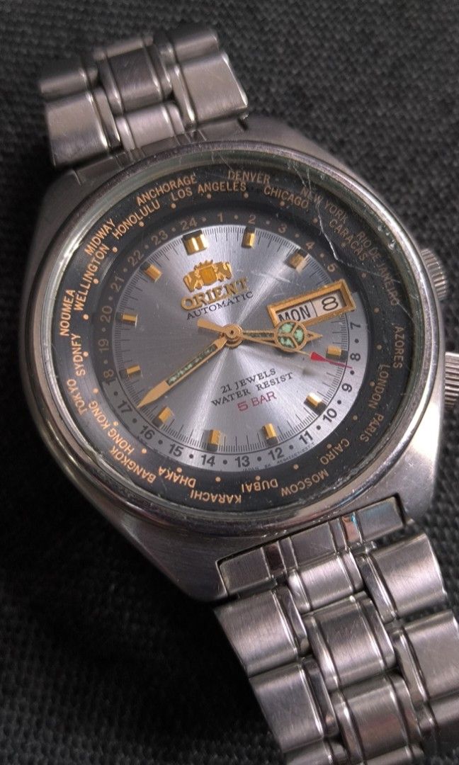 Orient (Category: Men's Watches) located in Taguig. Submitted by tester1x (Listing ID 1319950321, Image 3). Description: Old Watch Orient Automatic Day/Date All Stainless Steel EMOH - CO CA Orient Bracelet DISCLAIMER: IT'S OLD WATCHES EXPECT OF SOME SCRATCHES/SIGNS OF USAGE & PLEASE MANAGE YOUR EXPECTATIONS. THANKYOU..