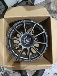 (Category: ) located in . Submitted by performance.sg (Listing ID 1320029962, Image 1). Description: .