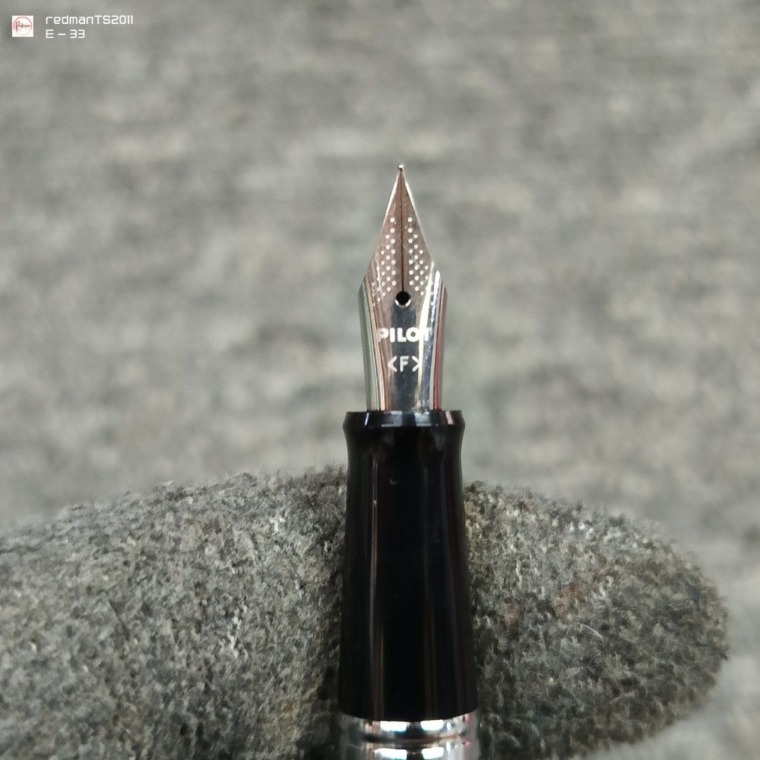 Pilot Metropolitan Fountain Pen (Category: Stationery & School Supplies) located in Meycauayan. Submitted by redmants2011 (Listing ID 1319946839, Image 3). Description: issue - cap has encraving. Need cleaning, ink may have dried up through the years. Payment - Gcash / Bank Transfer Shipping - Gogo Xpress / Flash Express.