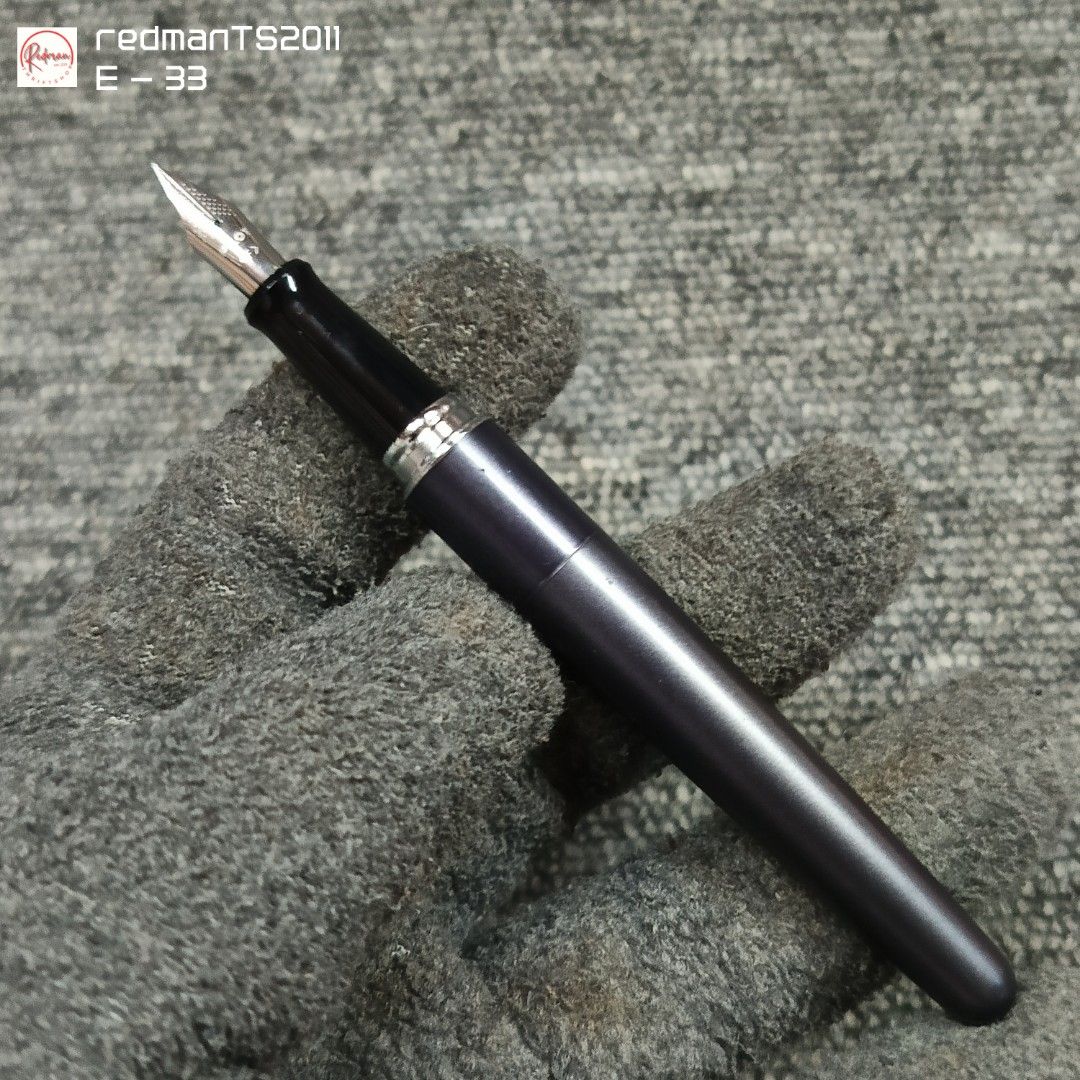 Pilot Metropolitan Fountain Pen (Category: Stationery & School Supplies) located in Meycauayan. Submitted by redmants2011 (Listing ID 1319946839, Image 2). Description: issue - cap has encraving. Need cleaning, ink may have dried up through the years. Payment - Gcash / Bank Transfer Shipping - Gogo Xpress / Flash Express.