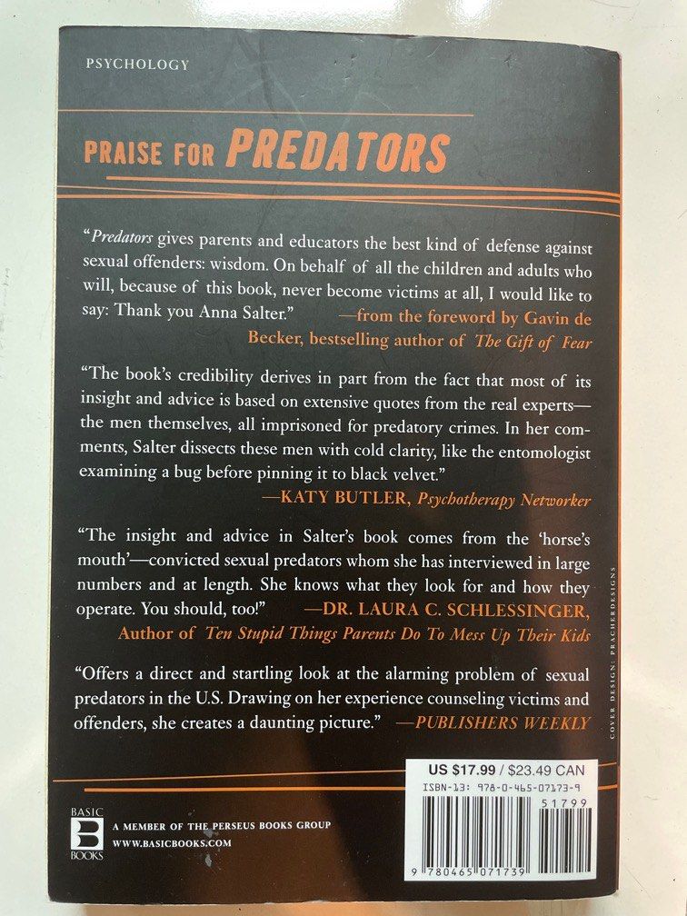 Predators （分類：小說及非小說）位於 Hong Kong。 由 kkaa0140 提交（商品編號 1319889570，圖片 2）。簡介： 。