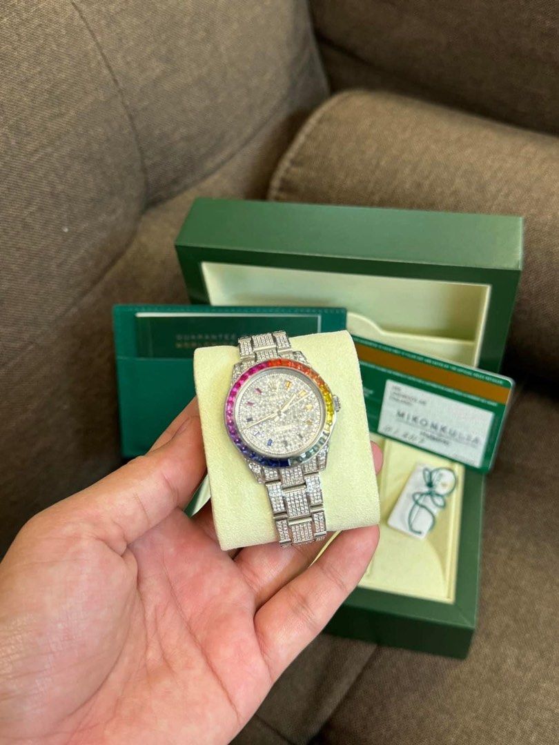 Rolex (Category: Luxury Watches) located in Cabanatuan. Submitted by albertgonzales27 (Listing ID 1319941438, Image 3). Description: 750k Rainbow Dia 29mm.