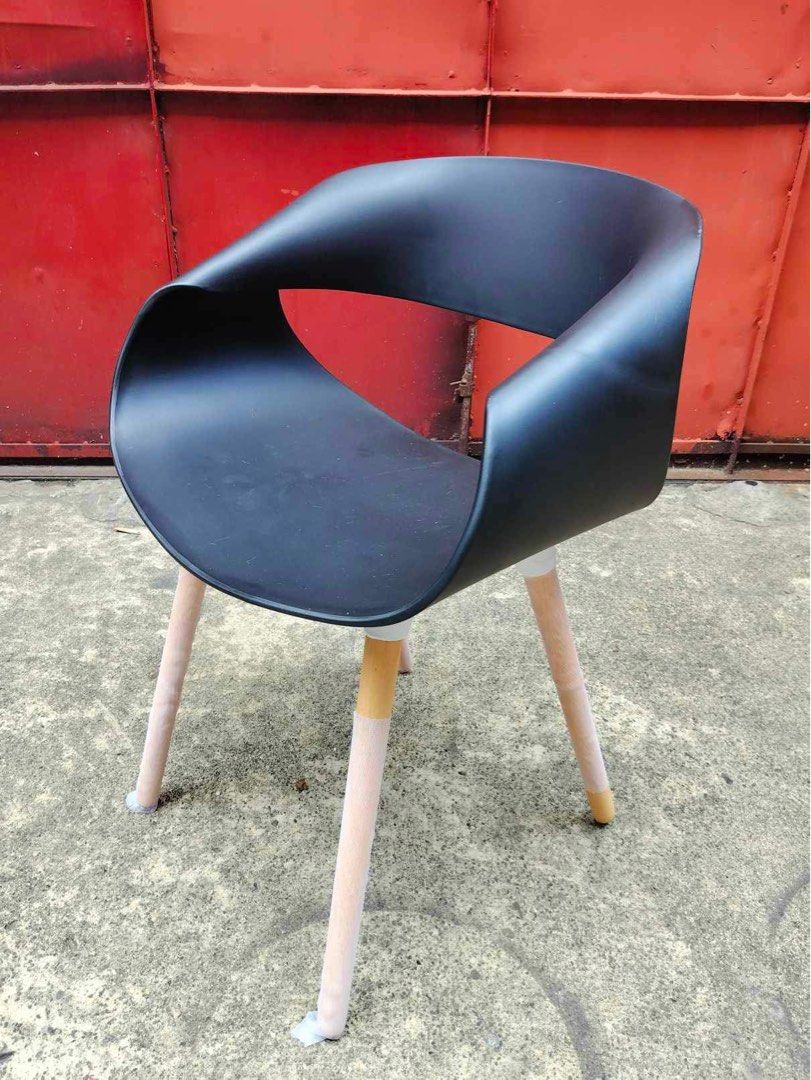 Scandinavian Office Dining Makeup Stylish Lounge Chair (Category: Chairs) located in Malabon City. Submitted by ty.samuelchristian (Listing ID 1320021381, Image 2). Description: 📢FOR SALE📢 ❗️BRAND NEW❗️ Scandinavian Office Dining Makeup Stylish Lounge Chair Offering a cool aesthetic, this versatile accent and party chair offers a geometric accent wooden base with a comfort molded plastic seat. Ideal side chair for the dining table, living room,