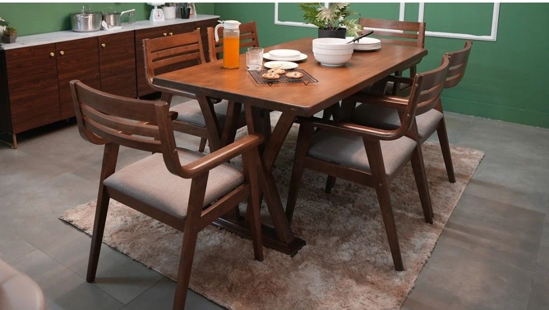 Rush Sale Selling low! Mandaue Dining set (Category: Tables & Sets) located in Quezon City. Submitted by d_dypreloved (Listing ID 1320059383, Image 1). Description: Mandaue Foam dining set - 4 chairs 160cm length Rush Sale- slightly negotiable.