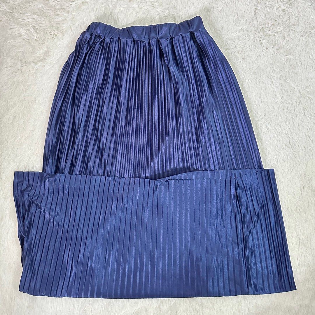 Shimmering Pleated Skirt main image 1