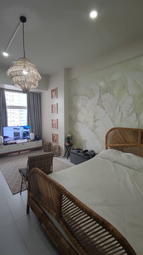 Studio Unit Condominium for rent in Pasig City (Category: Apartments & Condos) located in Taytay. Submitted by thepottershandrealty (Listing ID 1319913028, Image 2). Description: STUDIO UNIT CONDOMINIUM FOR RENT IN TWIN OAKS Location: Mandaluyong City ---------- Studio Unit Fully Furnished Floor Area: 32sqm Rental fee: 25K per month plus monthly dues ------------ *If you want to know the fair market value of your property, we do appraisal service