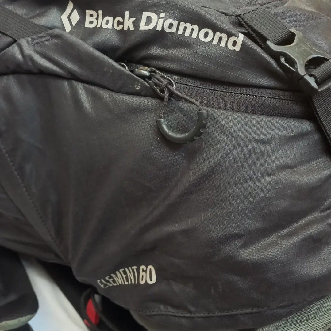Black diamond element 60 pack best sale