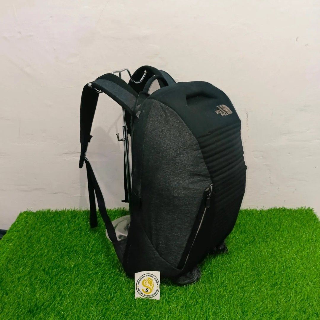 North face access 22 store