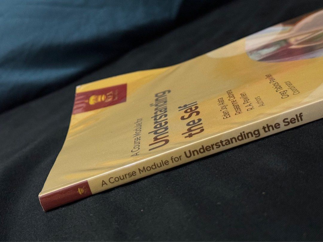 understanding the self book 2021 ed. (Category: Textbooks) located in Quezon City. Submitted by blanca.s (Listing ID 1320012704, Image 2). Description: - non-negotiable - never used - can do lalamove, lbc, can arrange meetup loc: qc or bulacan.