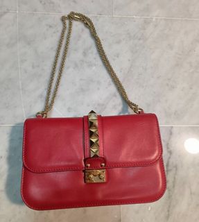 (Category: ) located in . Submitted by fifititita (Listing ID 1319885798, Image 1). Description: .