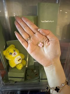 （分類：）位於 。 由 jesschan622 提交（商品編號 1320002752，圖片 1）。簡介： 。