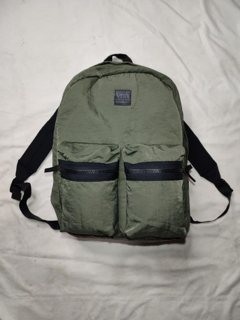 VANS DOUBLE DOWN BACK PACK Men s Fashion Bags Backpacks on Carousell