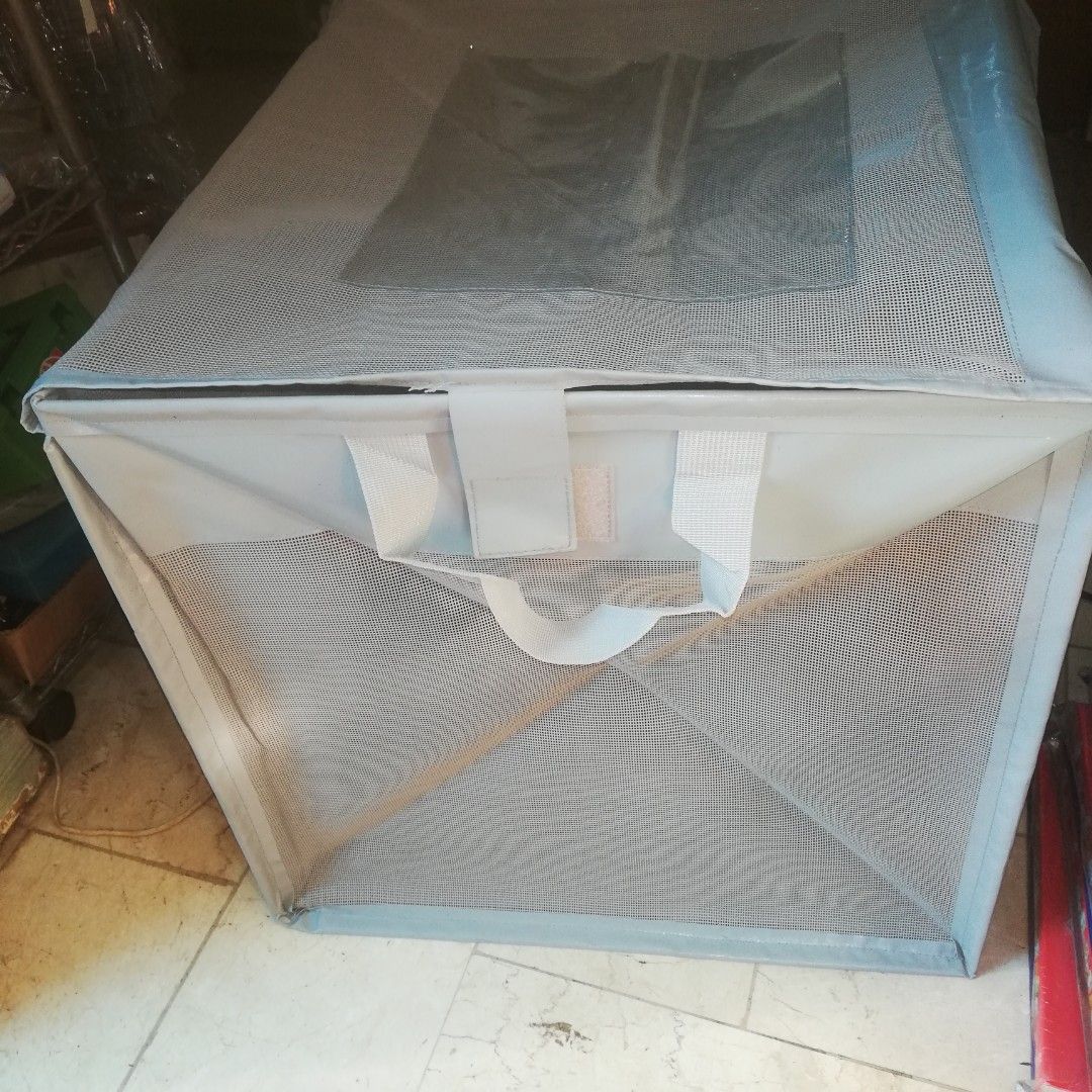 3pcs clothes hampers (Category: Laundry Baskets) located in Paranaque City. Submitted by 4thestate.surplusan (Listing ID 1320075944, Image 2). Description: take all for 900 php, laundry baskets.50cm x 50 cm, w cover.if retail, 400per pc.
