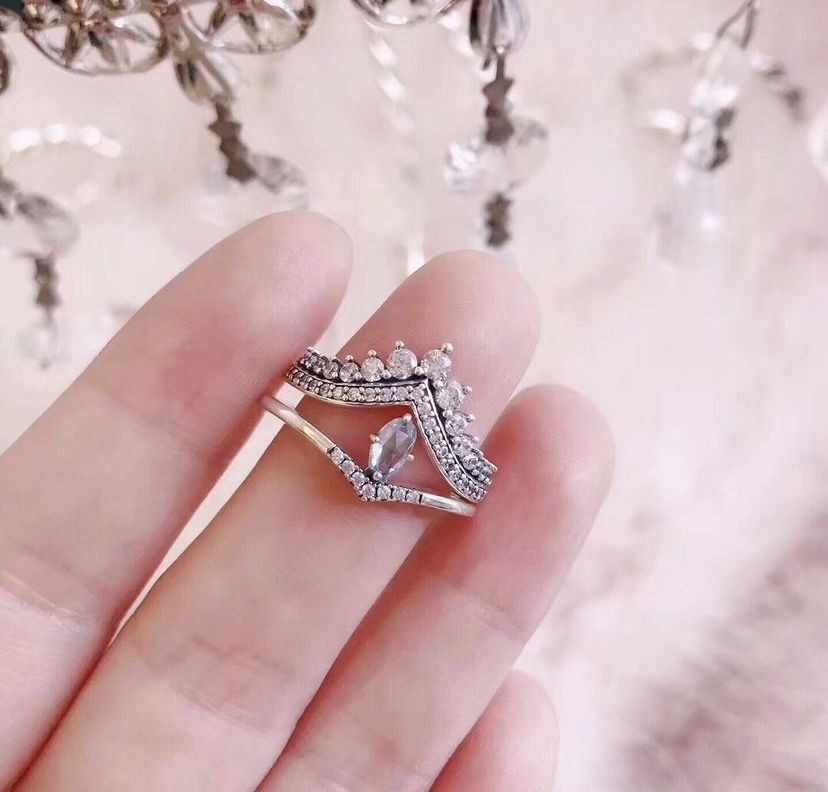 SALE PANDORA PRINCESS WISHBONE RING CLASSIC WISHBONE RING SET Women s Fashion Jewelry Organizers Rings on Carousell