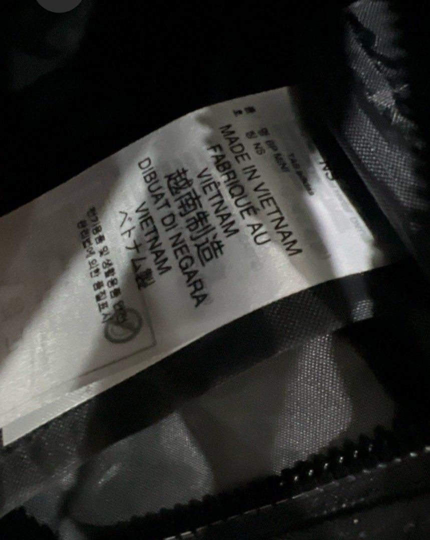 Adidas mini backpack (Category: Backpacks) located in Klang. Submitted by NSH.Corner (Listing ID 1320141657, Image 2). Description: Adidas mini backpack Ori. Bought the wrong size, just used twice. Pls pm me if u are interested.