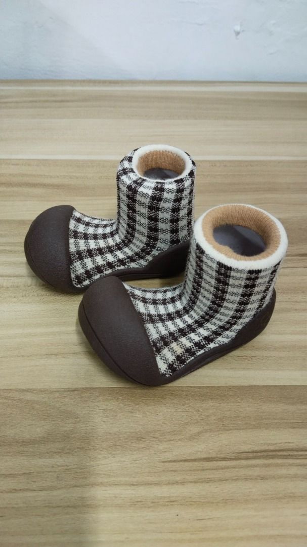 Attipas sale store