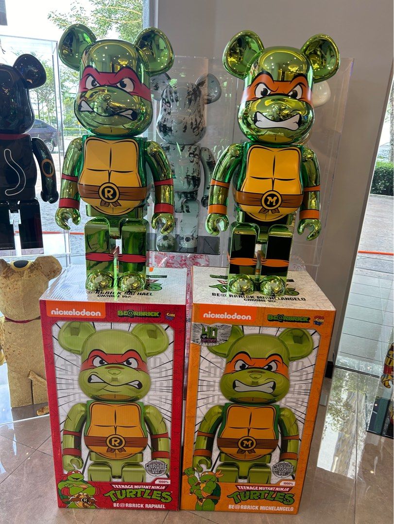 BE@RBRICK Michelangelo Chrome Ver 1000%, Hobbies & Toys, Toys  