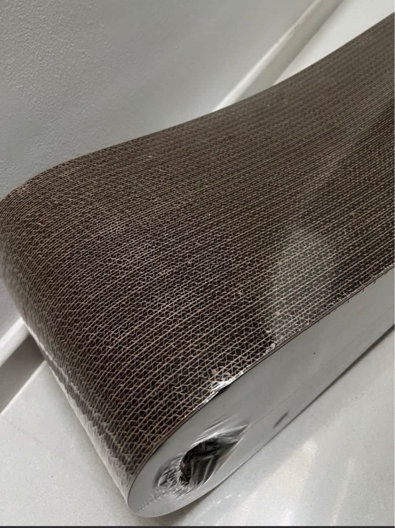 Figure 8 cat scratcher best sale