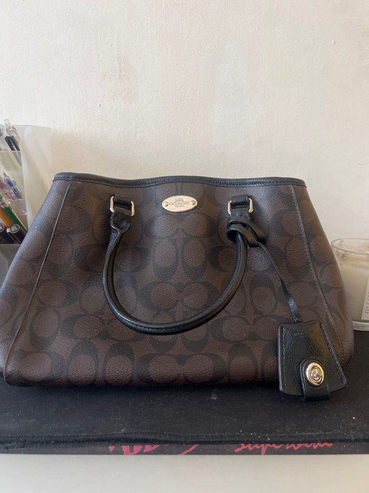 Coach signature open city, Luxury, Bags & Wallets on Carousell