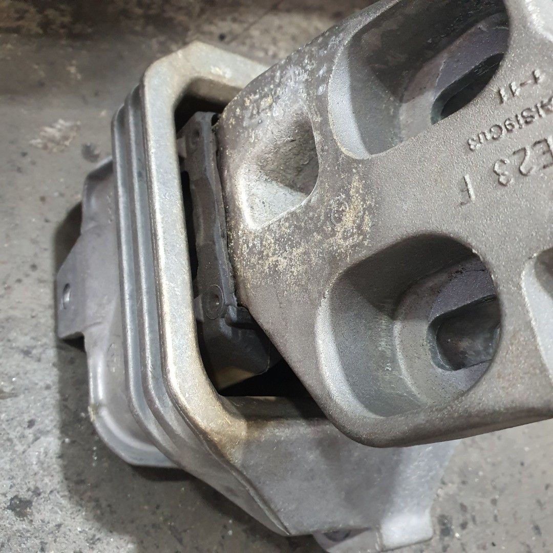 Engine mounting replacement (Category: Engine) located in Singapore. Submitted by mayfairgarage (Listing ID 1320212323, Image 3). Description: oem / original both available! free quotations! AMK autopoint 10 Ang Mo Kio Industrial Park 2A, #02-08, Singapore 568047 Mon - Fri 930am to 6pm Sat appointment basis only Sunday & Public Holiday Closed mazda 3 mazda 5 Honda vezel Honda freed Honda accord Honda City Toyota altis Toyota vios Toyota alphard T