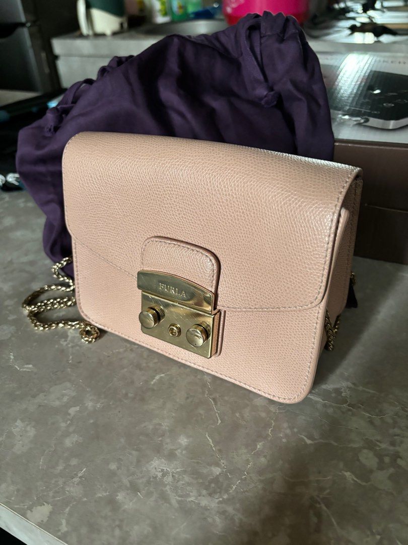 Furla metropolis nude 2025