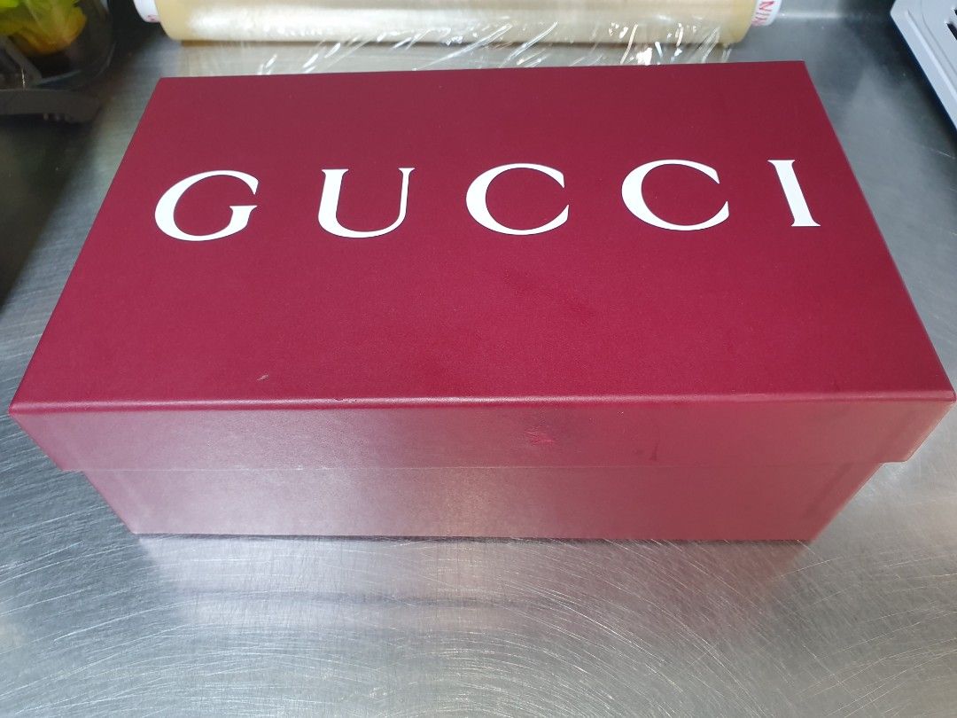 Gucci trainer box online