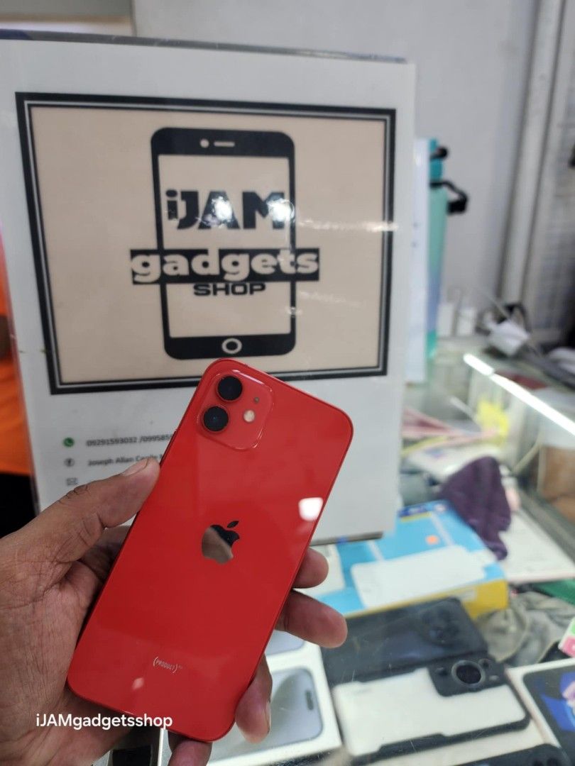 Iphone 12 128gb (Category: iPhone 12 Series) located in Pasig City. Submitted by ijamgadgets (Listing ID 1320126978, Image 1). Description: Iphone 12 128gb 2ndhand Factory unloked 95% battery health With case and charger 100% in good condition Check all you want 📌we do cod in metro manila and near provinces just add sf only.