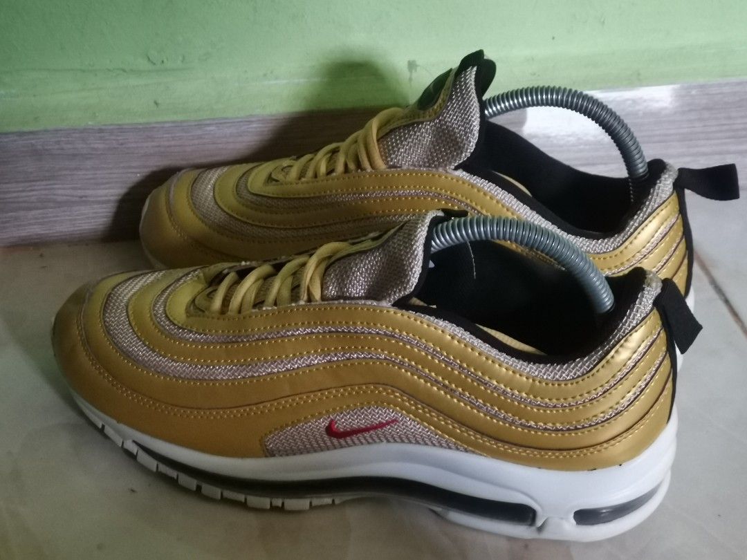 Kasut nike gold store