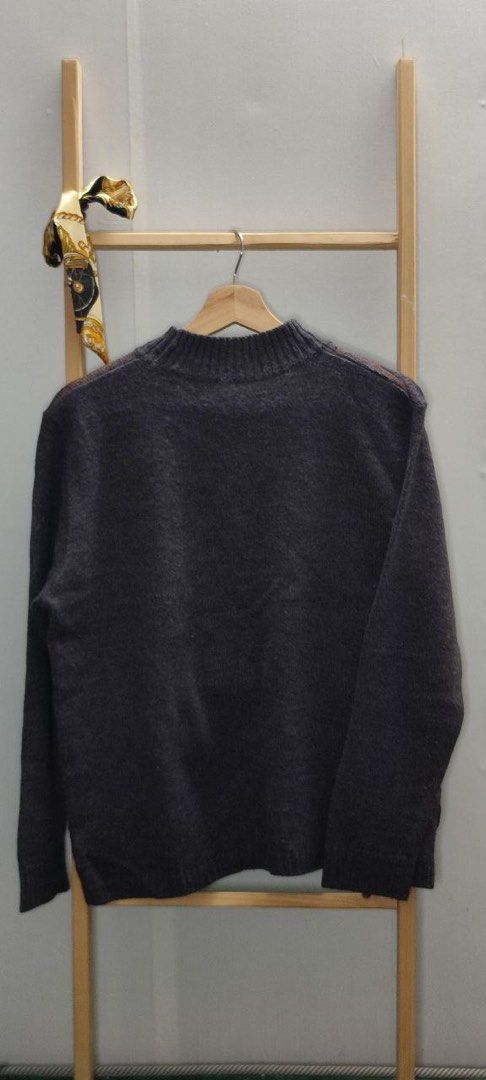knitwear basic (Category: Longsleeves) located in Pendang. Submitted by aidahu45 (Listing ID 1320138556, Image 2). Description: pit 21 pinggul 20 labuh 23.