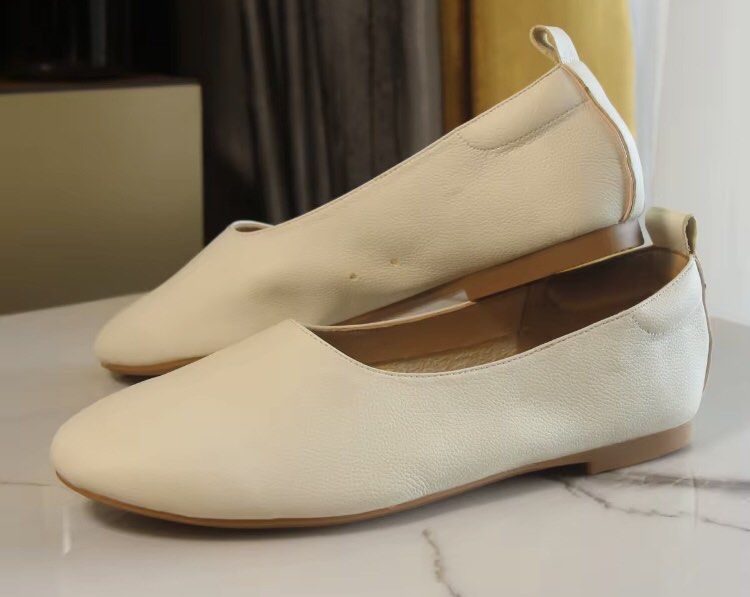 LF Everlane The day glove in cream yellow Women s Fashion Footwear Flats Sandals on Carousell