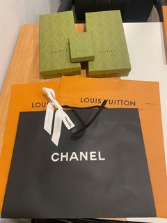 （分類：）位於 。 由 adddddlol 提交（商品編號 1320153341，圖片 1）。簡介： 。