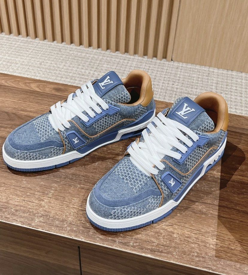 Louis Vuitton Sneakers Scarpe Pharrell LV LOUIS VUITTON Trainer