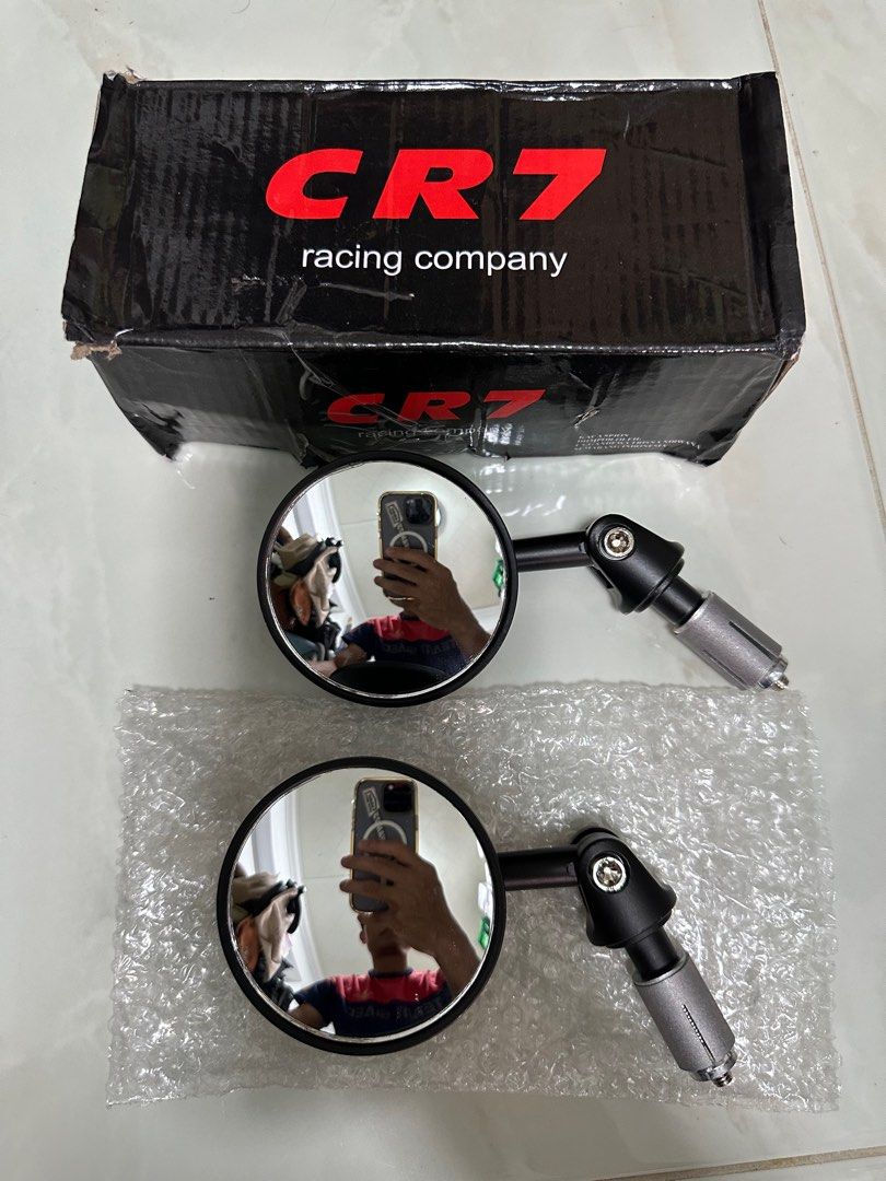 Mirror (Category: Motorcycle Accessories) located in Singapore. Submitted by ridhwan23 (Listing ID 1320148166, Image 1). Description: Item came different from what i ordered. .