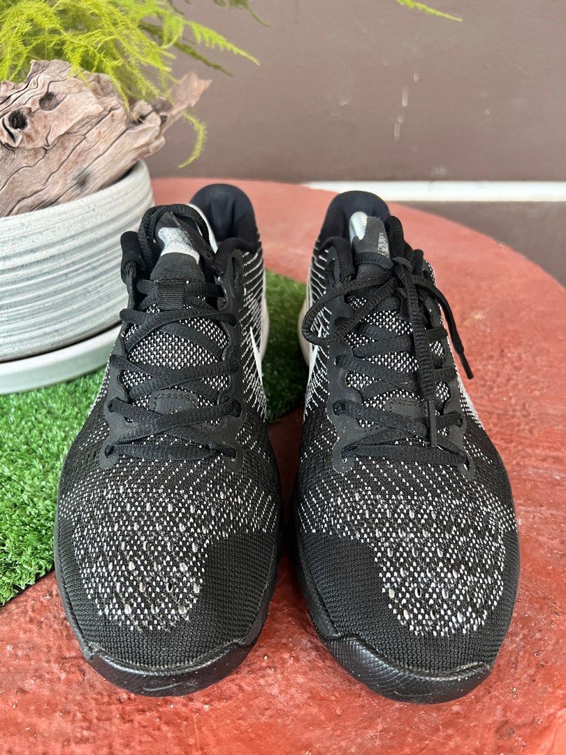 Air max typha training shoes shop