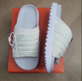 (Kategori: ) berada di . Dikirim oleh cleosa.closet (ID iklan 1320086970, Gambar 1). Deskripsi: .