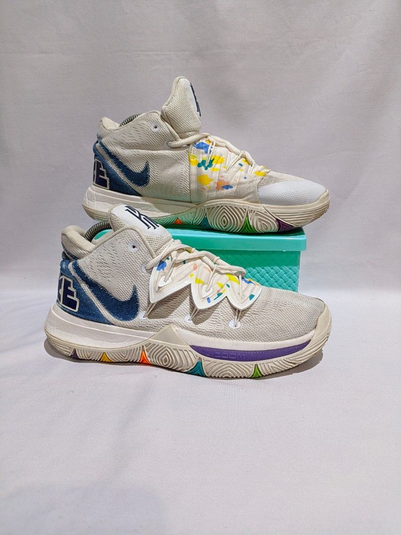 Nike Kyrie 5 Jeans Fesyen Pria Sepatu Sneakers di Carousell