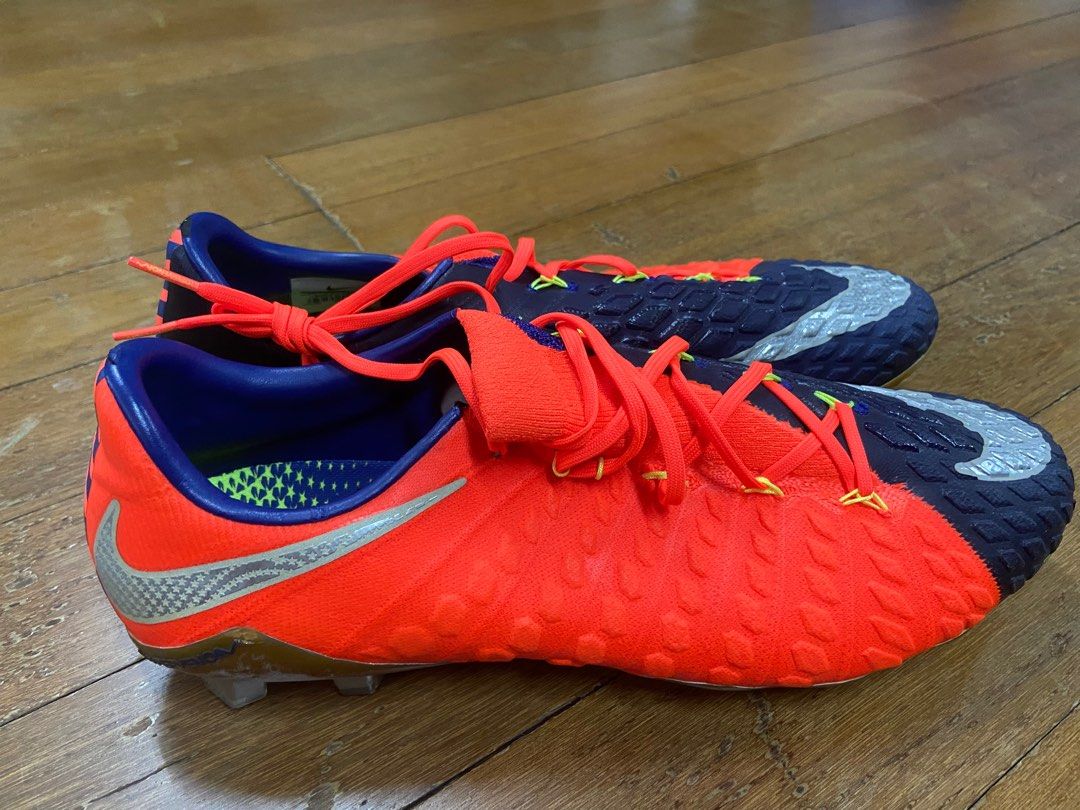 Kasut bola nike hypervenom sales