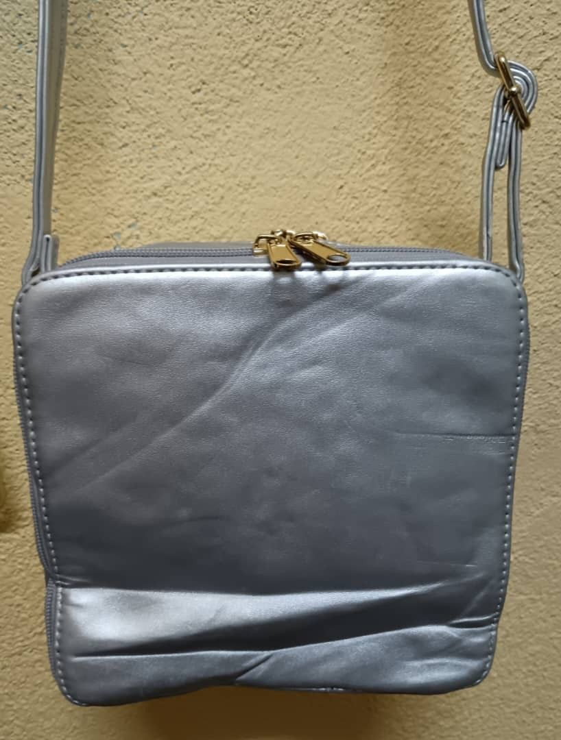 Arnold palmer sling bag deals