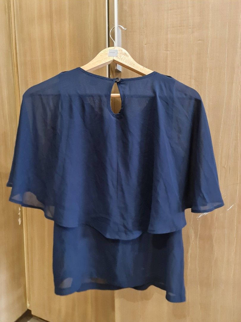 Small F21 Blouse (Category: Blouses) located in Quezon City. Submitted by fp332 (Listing ID 1320101988, Image 3). Description: .