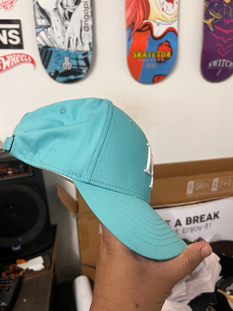 Snapback Cap (Category: Cap & Hats) located in Ampang. Submitted by bariostore64 (Listing ID 1320184639, Image 3). Description: rarely used cod ampang great condition.