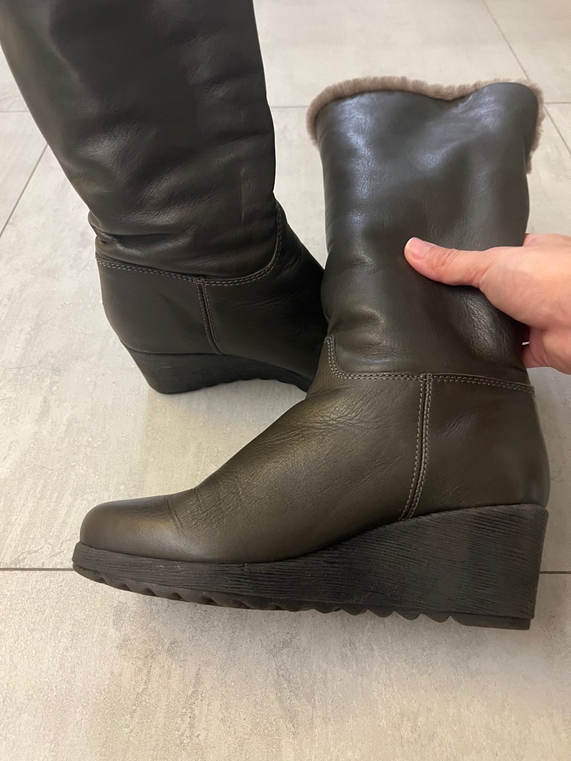 Very soft leather boots top