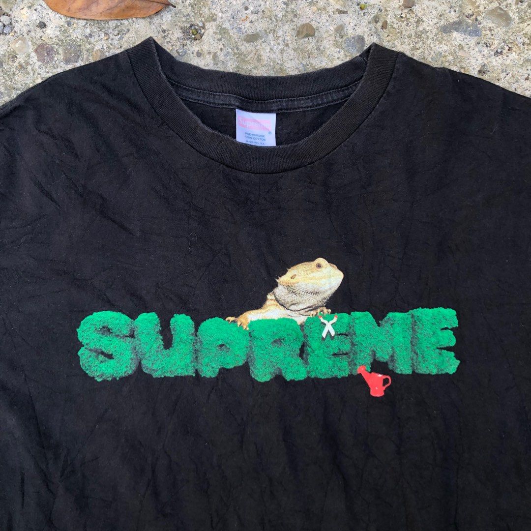 SUPREME LIZARD DESIGN T SHIRT size LARGE Men s Fashion Tops Sets Tshirts Polo Shirts on Carousell