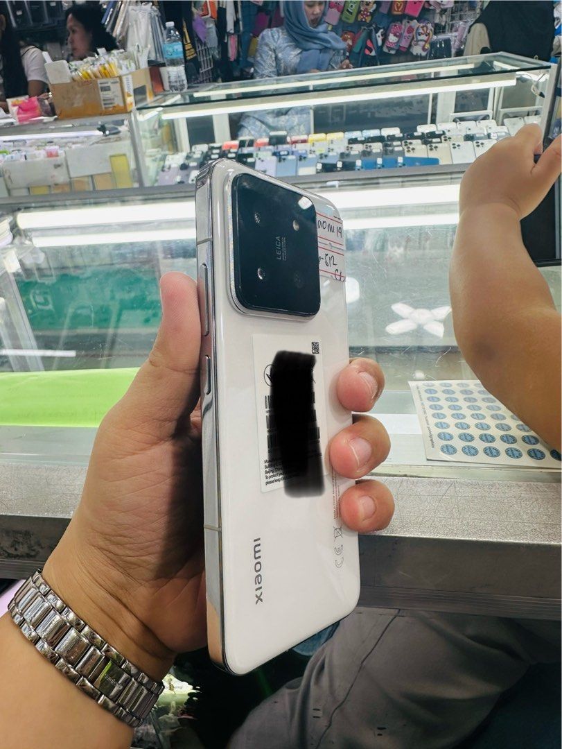 Xiaomi 14 512gb Dualsim FU (Category: Xiaomi) located in San Juan City. Submitted by javedsgadgetshop (Listing ID 1320189089, Image 3). Description: OPEN FOR INSTALLMENT VIA CREDIT CARD/GGIVES/SPAY/BILLEASE & SWAP/TRADE-IN! WE BUY AND SELL ( ANYKINDS OF UNIT BINIBILI PO NAMIN)! PTPA : Padelete po f bawal Quick Specs : Xiaomi 14 •512/16 •NTC Variant •Good batt health •Factory Unlock •95% Smoothness •No hidden issue | No Repaired •100% Authentic | 