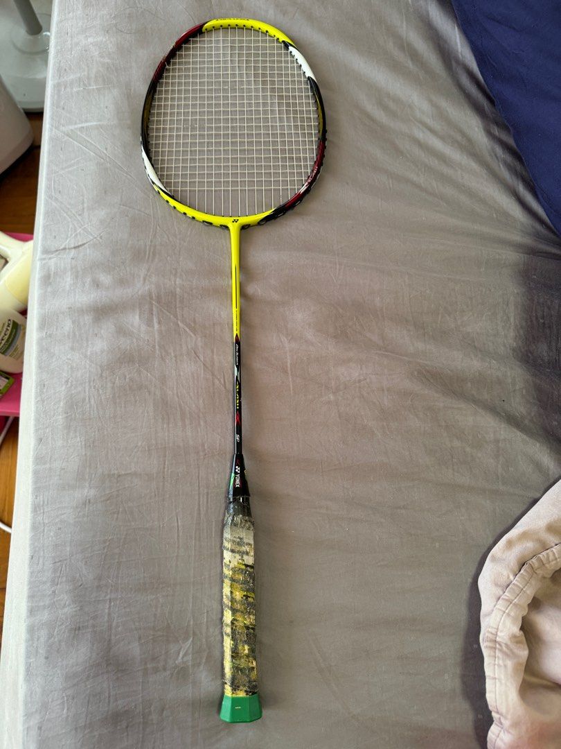 Yonex 2u z-slash, Sports Equipment, Sports & Games, Racket & Ball 